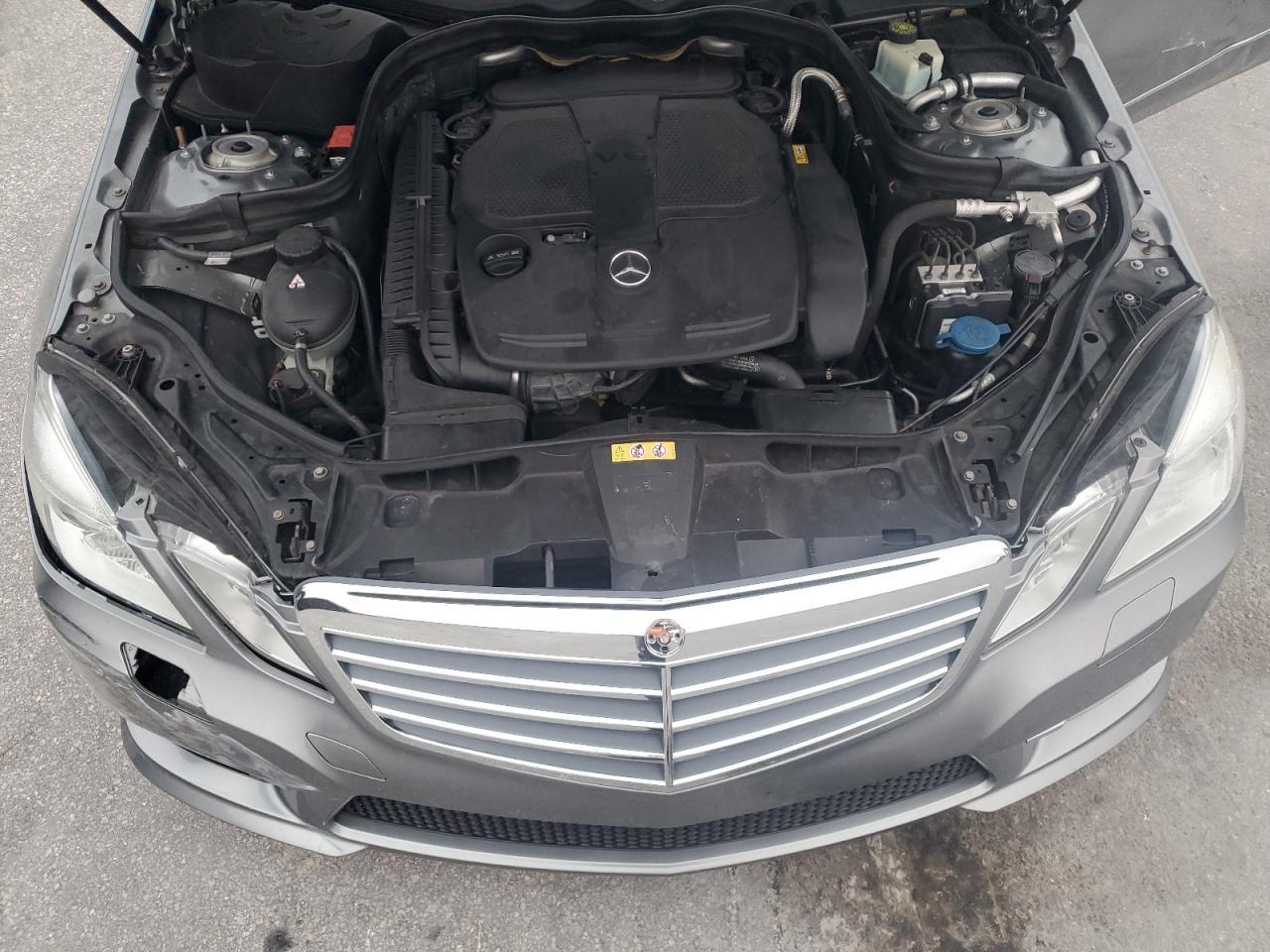 2013 MERCEDES-BENZ E-Class