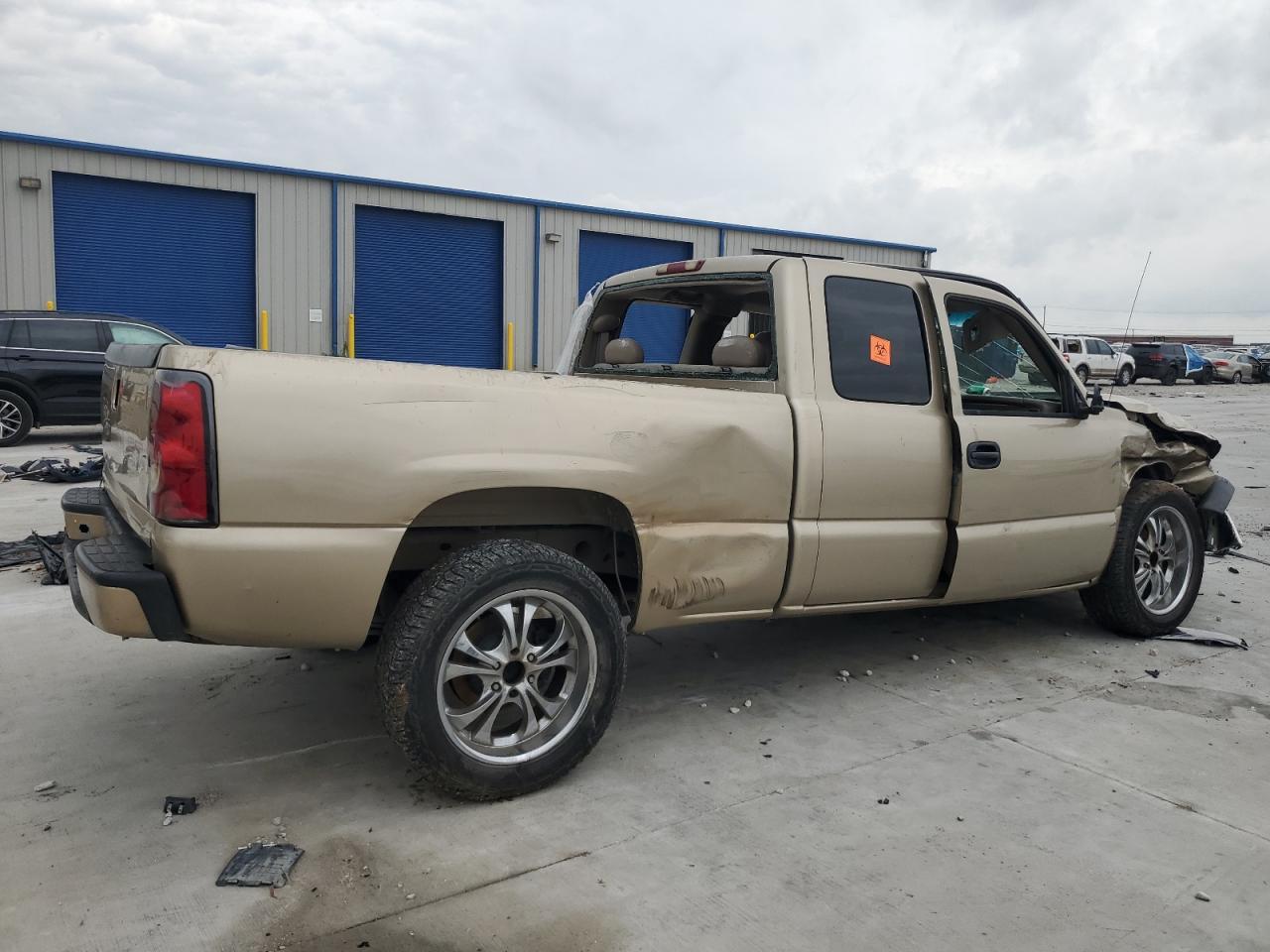 2004 CHEVROLET Silverado