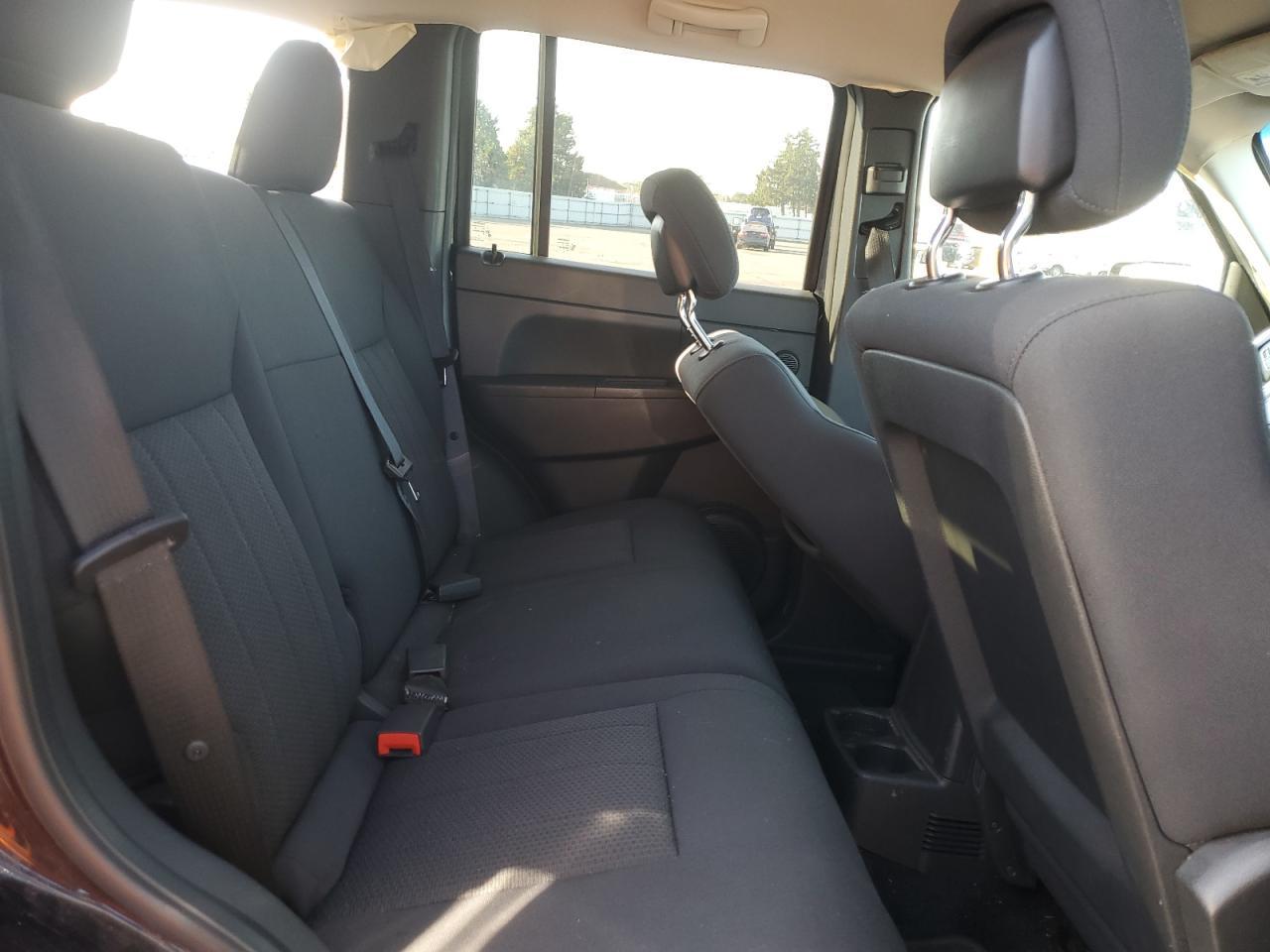 2011 JEEP Liberty