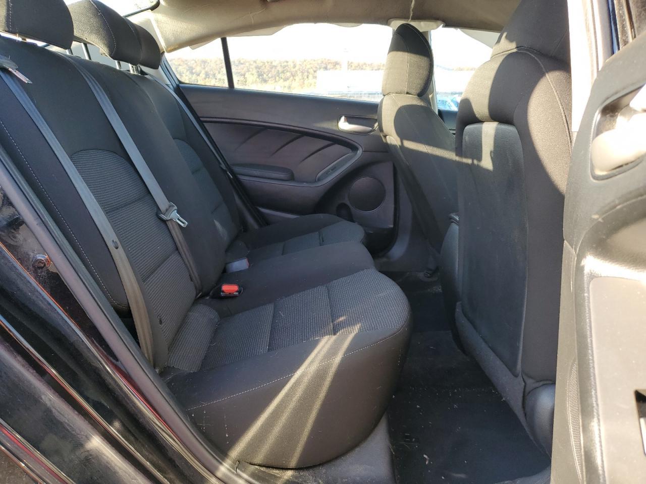 2017 KIA FORTE