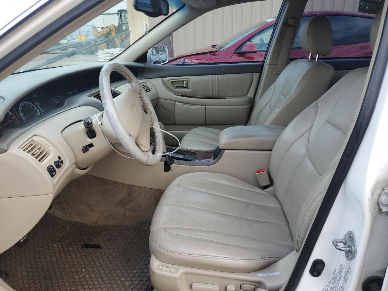 2000 TOYOTA Avalon