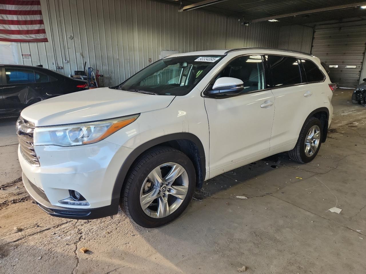 2016 TOYOTA HIGHLANDER