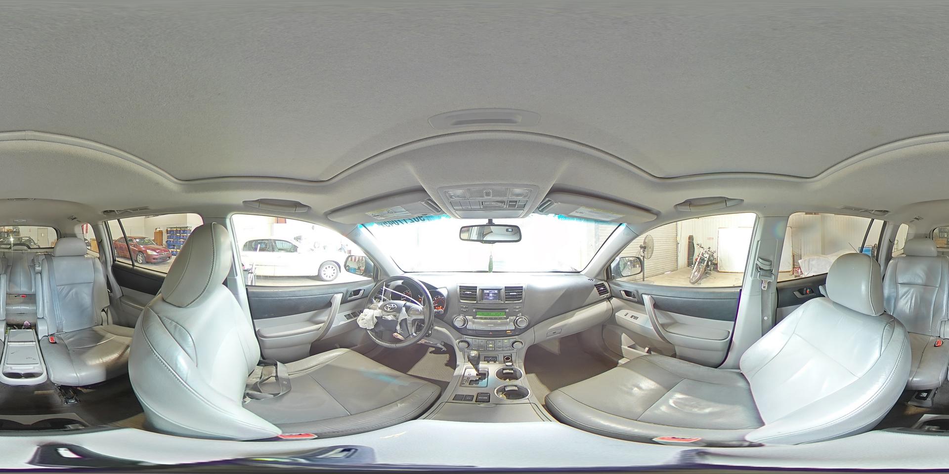 2010 TOYOTA HIGHLANDER