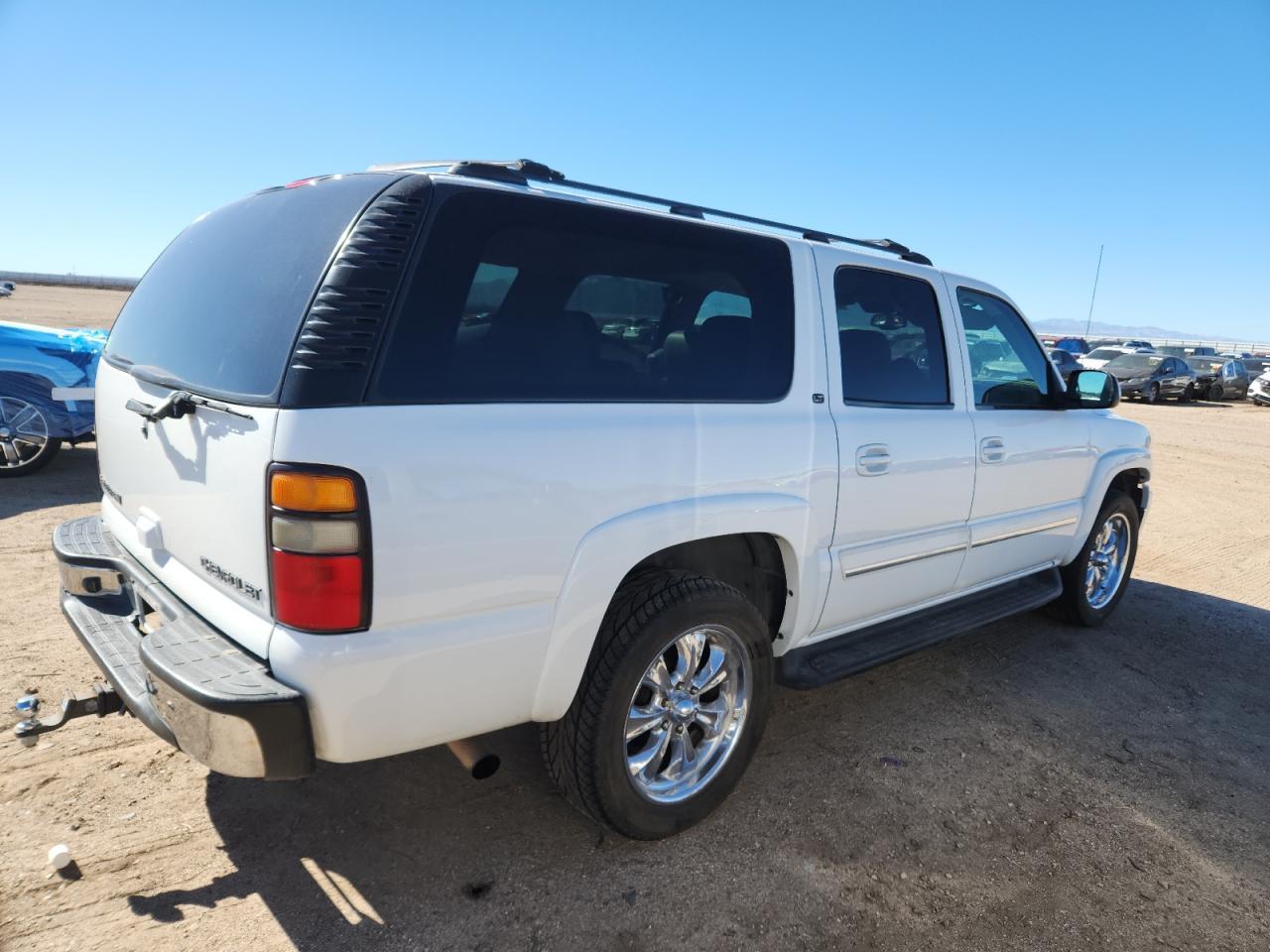 2004 CHEVROLET Suburban