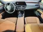 2025 LEXUS Es