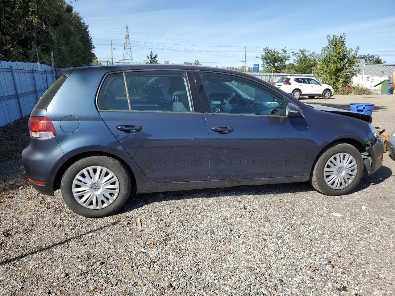 2011 VOLKSWAGEN GOLF