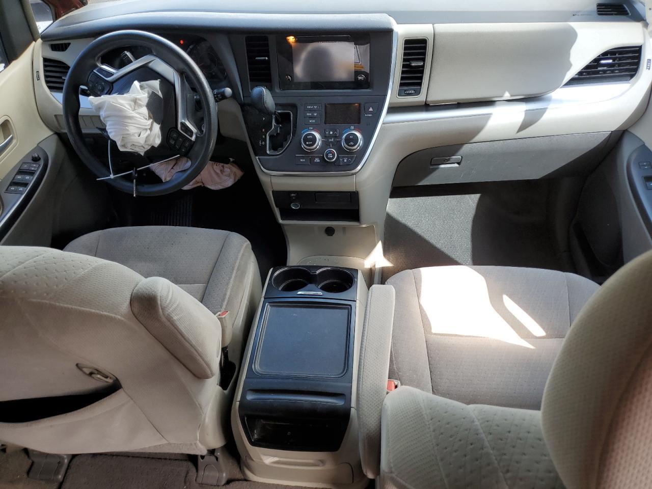 2015 TOYOTA SIENNA