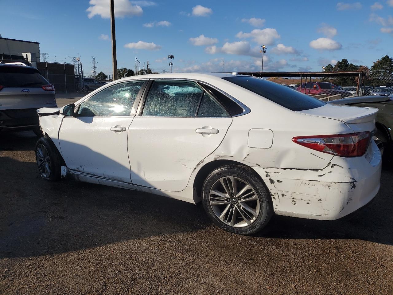 2016 TOYOTA CAMRY