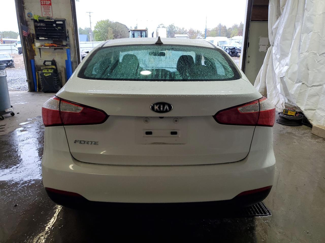 2016 KIA FORTE