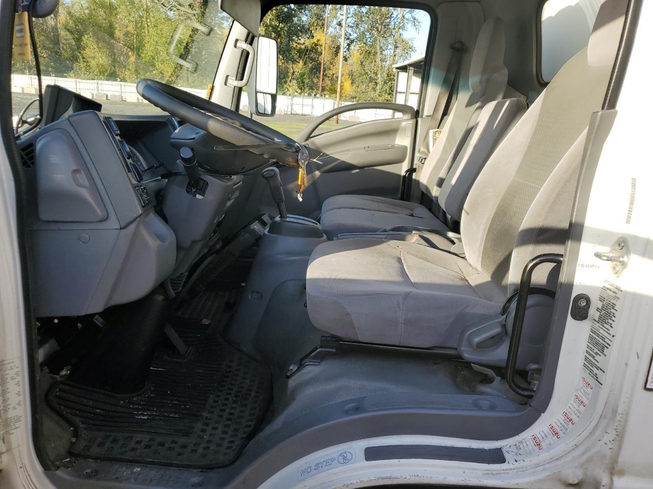 2016 ISUZU NPR