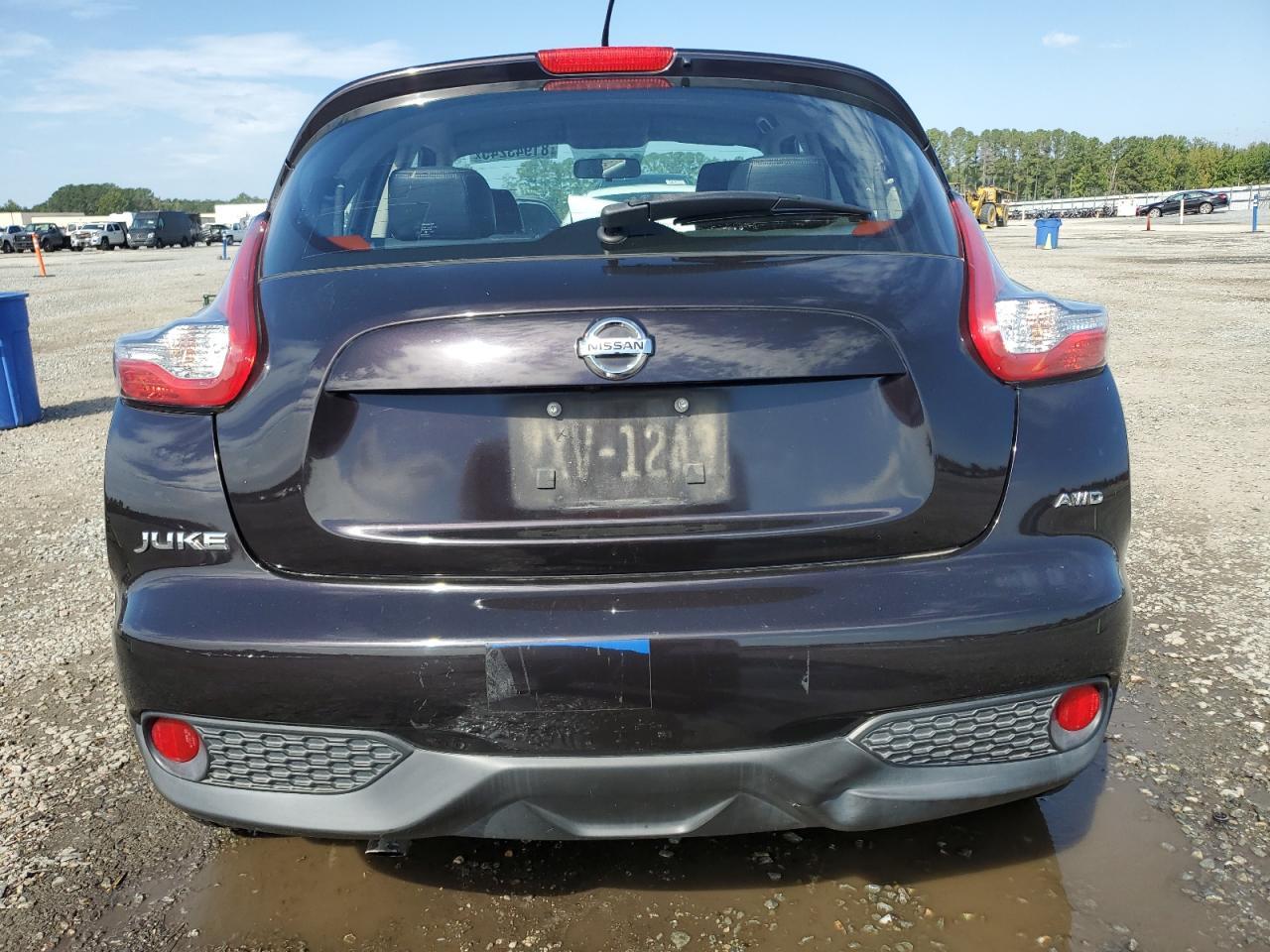 2015 NISSAN Juke
