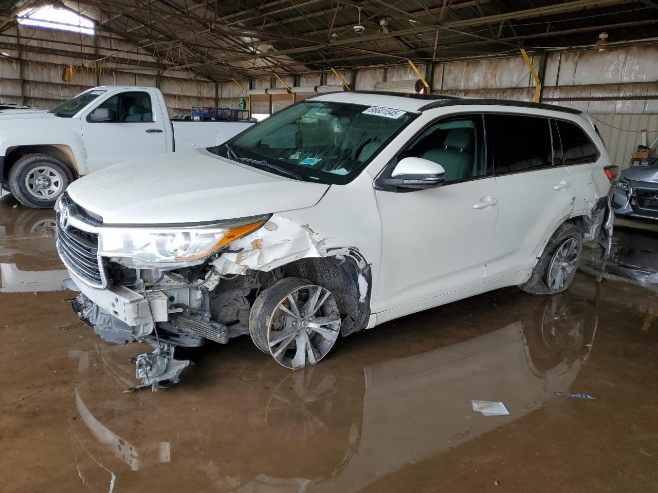 2016 TOYOTA HIGHLANDER