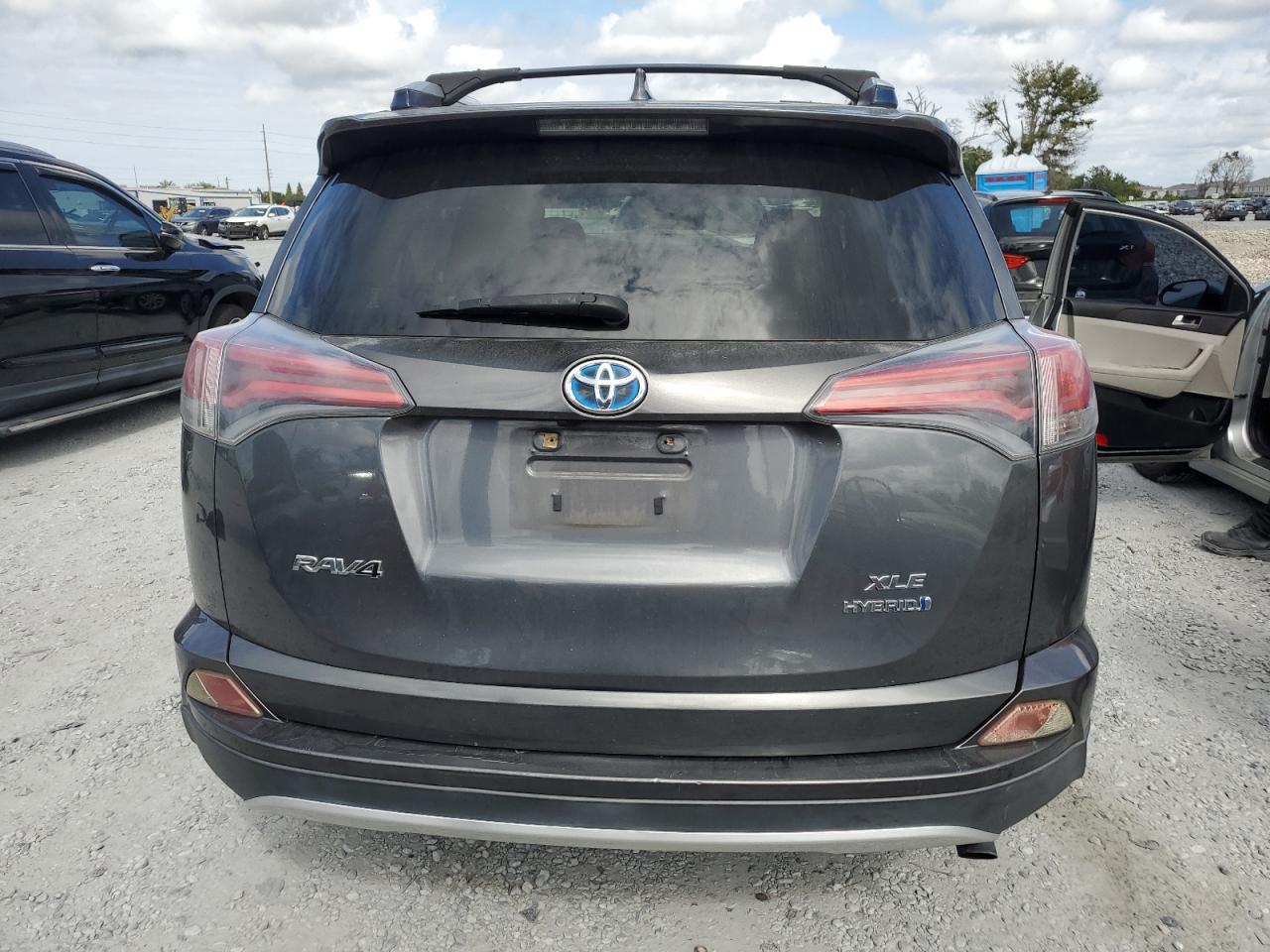2016 TOYOTA RAV4