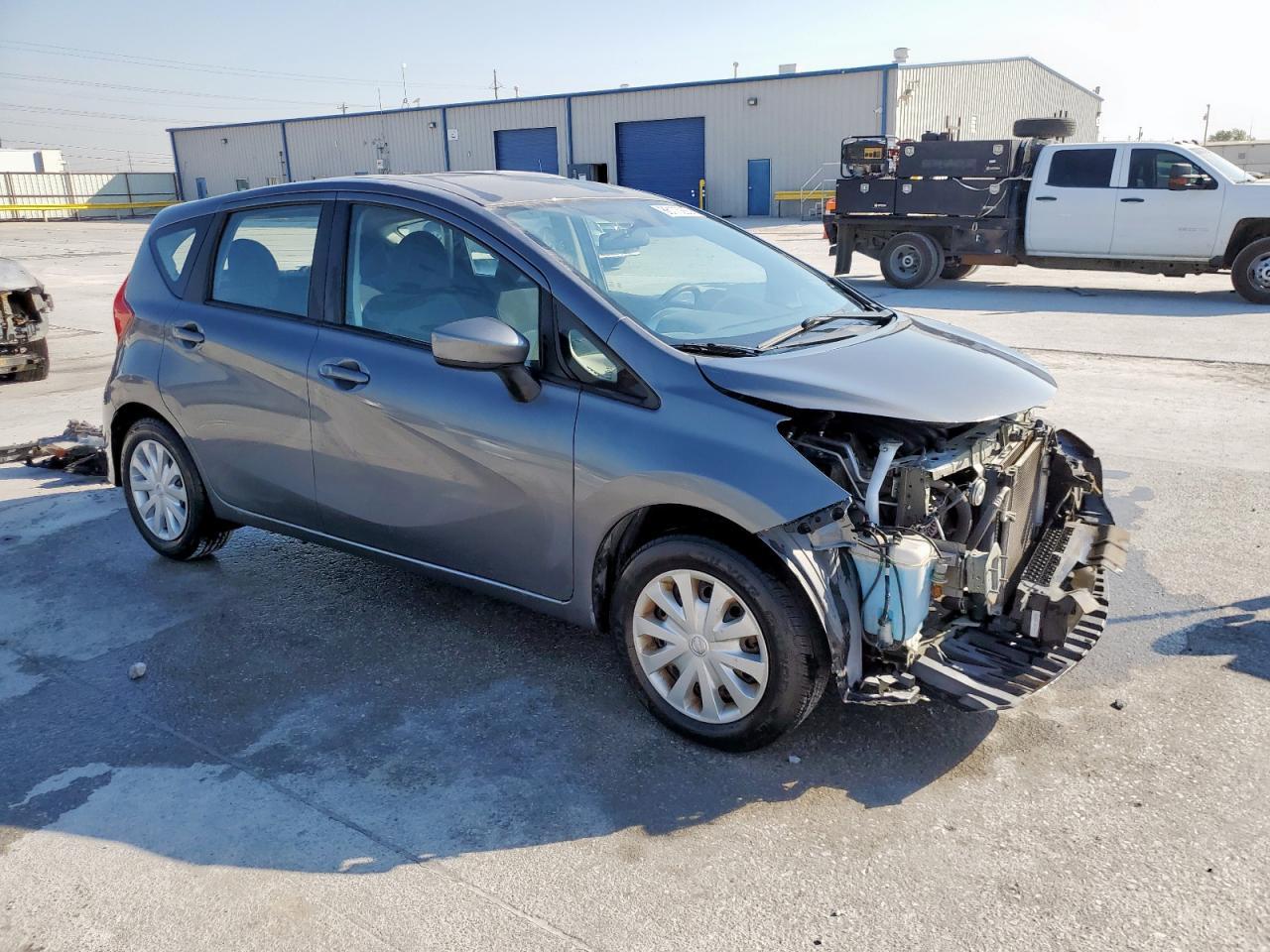 2017 NISSAN Versa Note