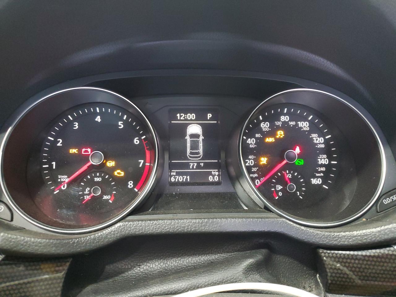 2018 VOLKSWAGEN Passat
