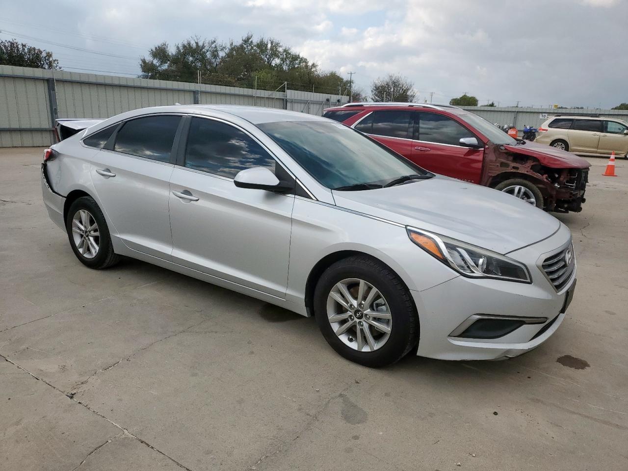 2016 HYUNDAI SONATA