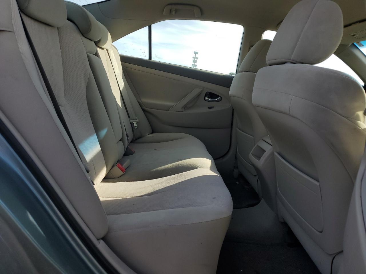 2011 TOYOTA CAMRY