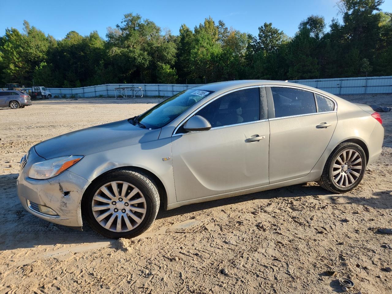 2011 BUICK Regal