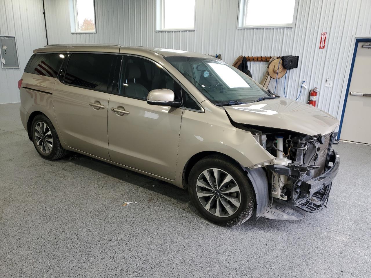 2015 KIA SEDONA