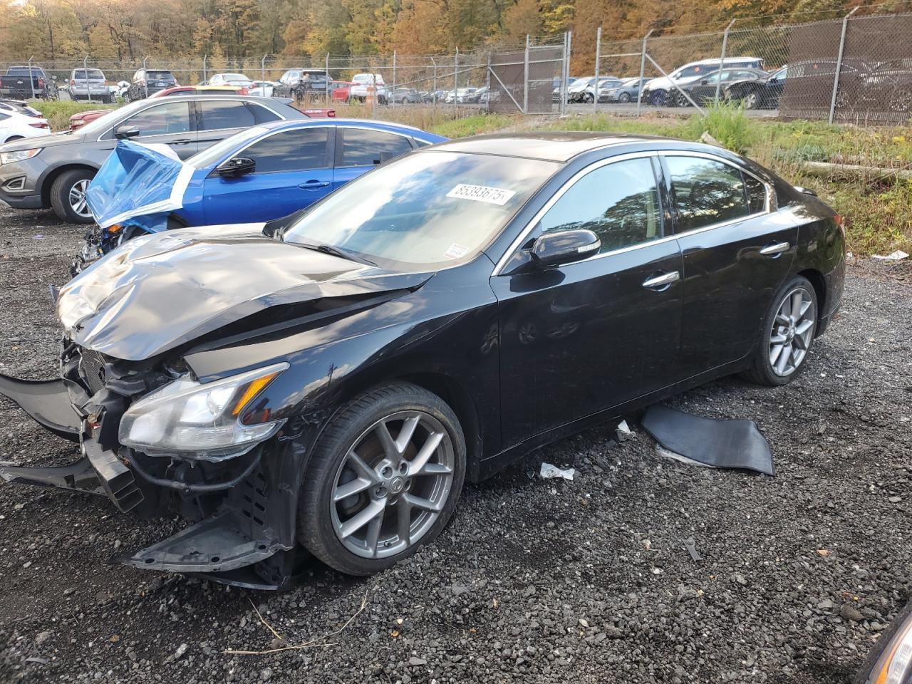2011 NISSAN Maxima
