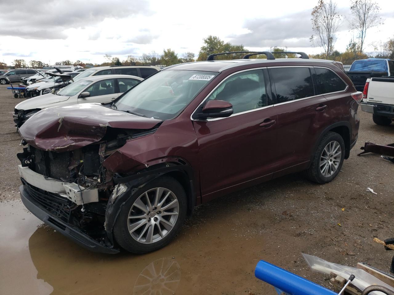 2015 TOYOTA HIGHLANDER