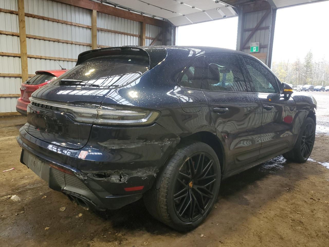 2022 PORSCHE Macan