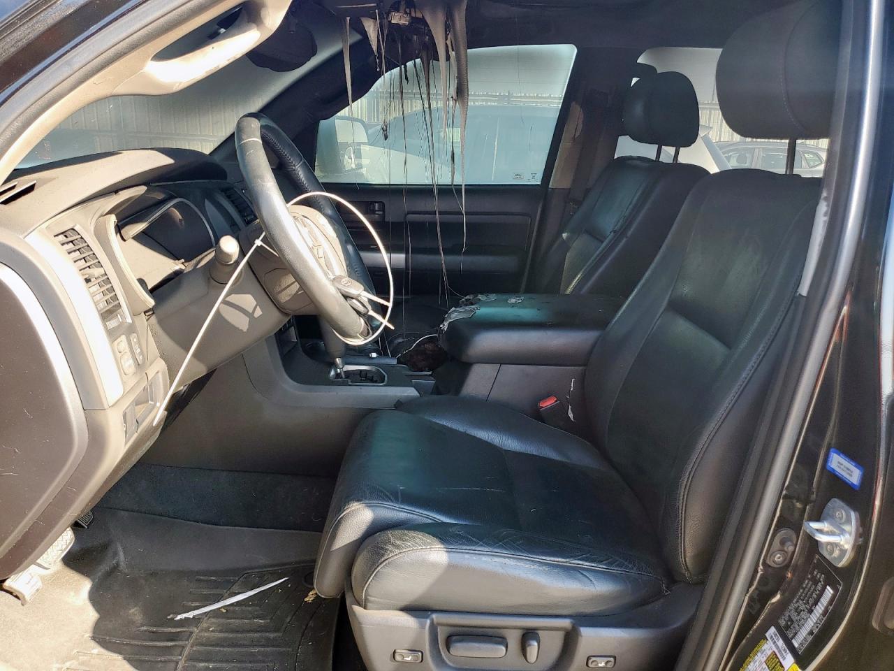 2019 TOYOTA Sequoia