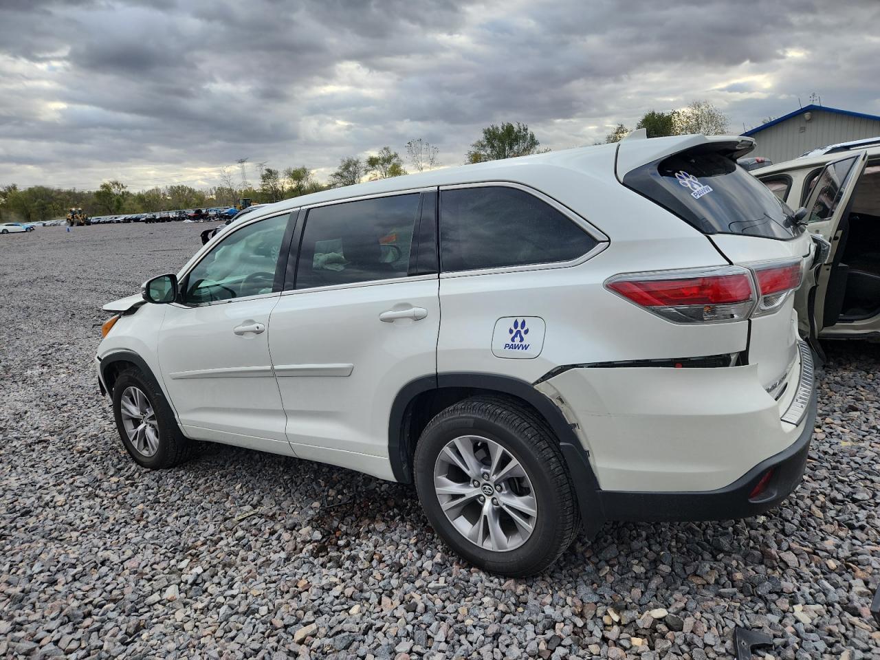 2016 TOYOTA HIGHLANDER