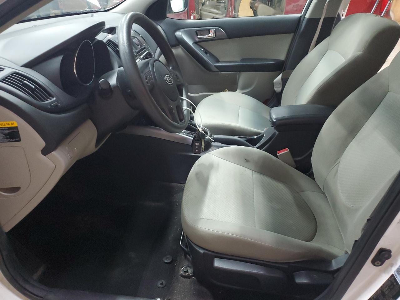2013 KIA FORTE