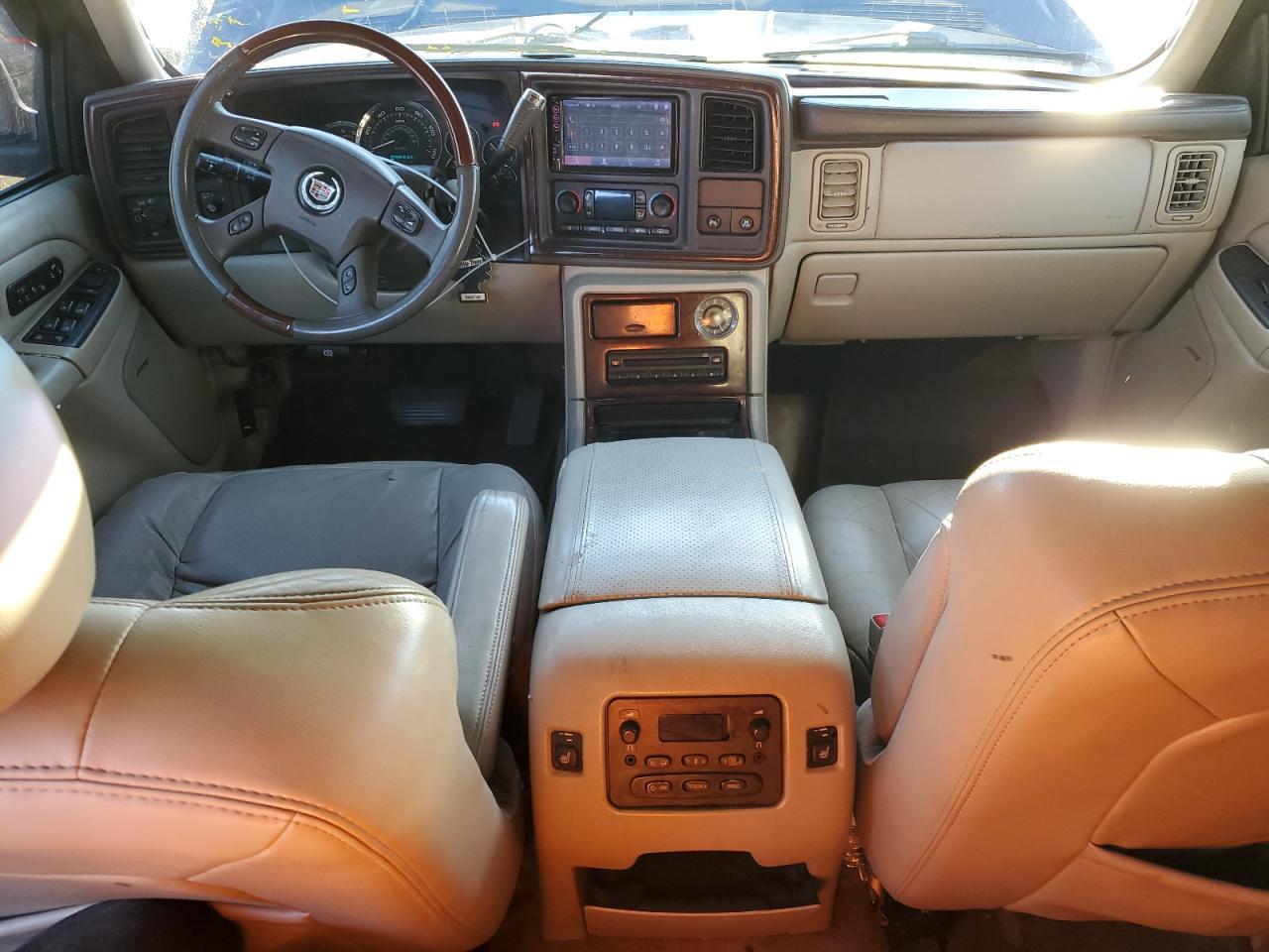 2005 CADILLAC ESCALADE