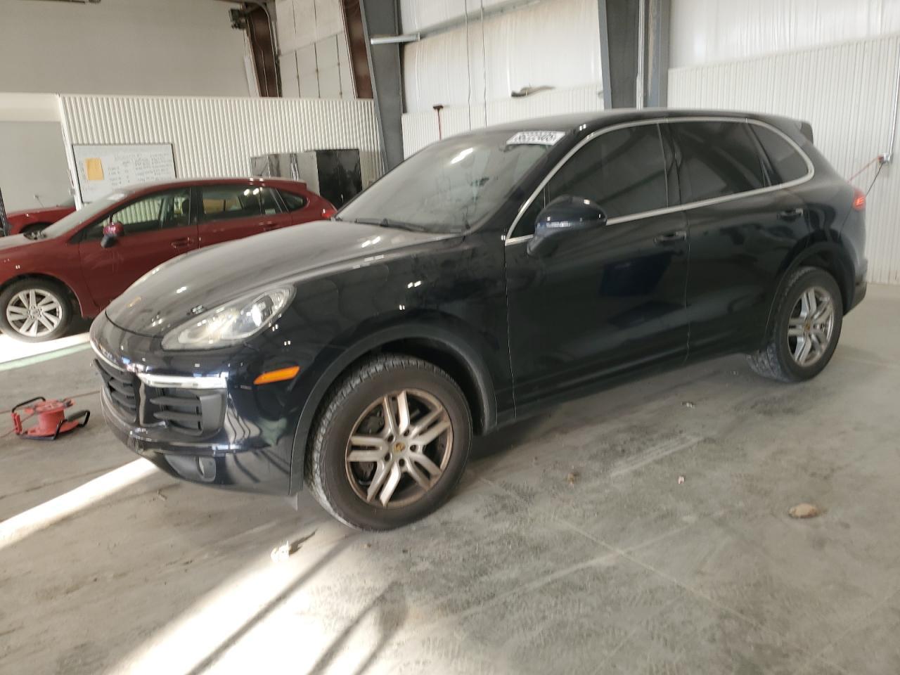 2016 PORSCHE CAYENNE