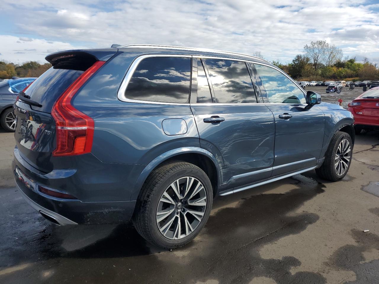 2020 VOLVO XC90