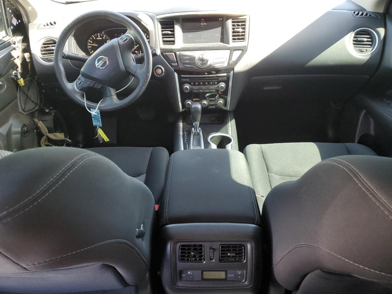 2017 NISSAN PATHFINDER