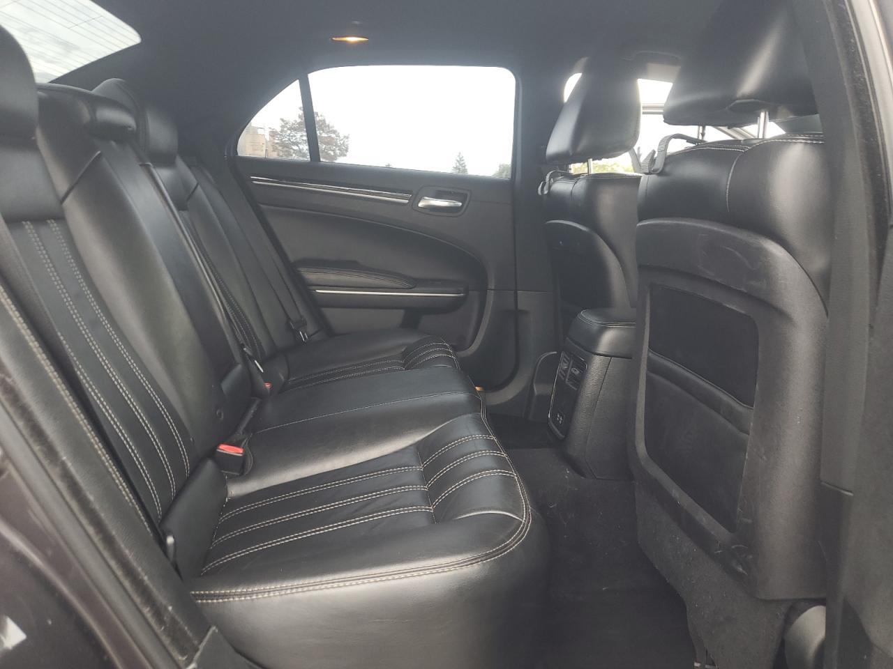 2019 CHRYSLER 300
