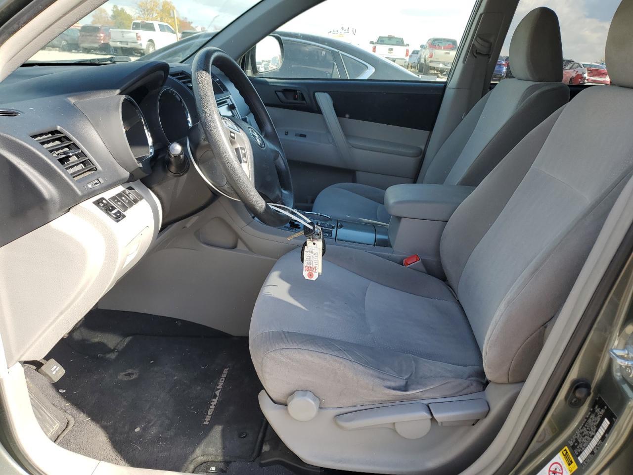 2013 TOYOTA HIGHLANDER