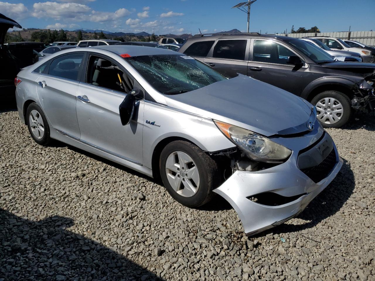 2012 HYUNDAI SONATA