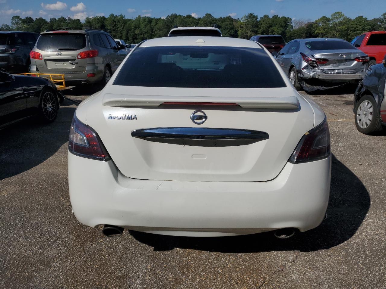 2014 NISSAN Maxima