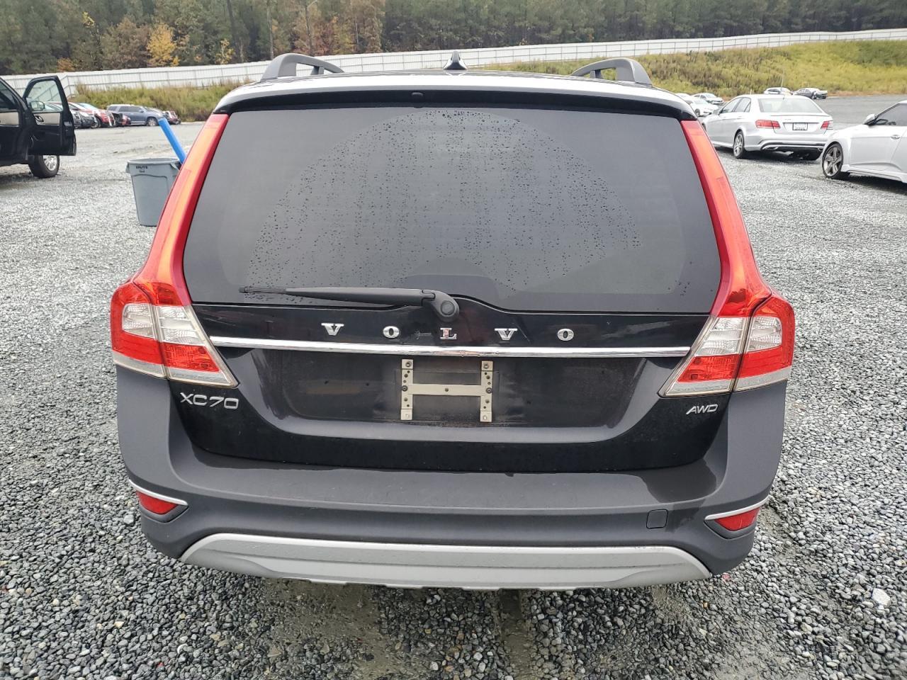 2015 VOLVO XC70