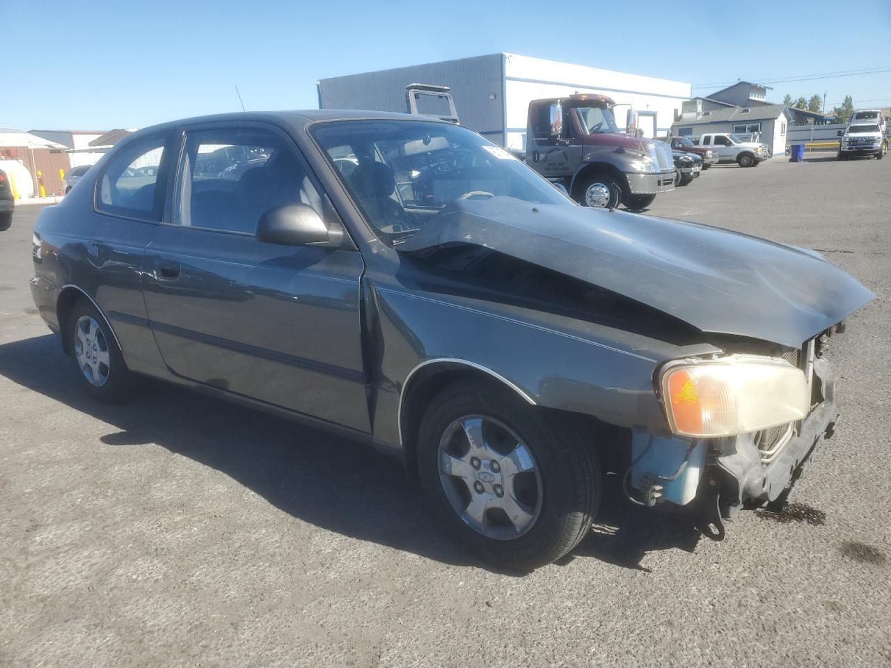 2002 HYUNDAI ACCENT