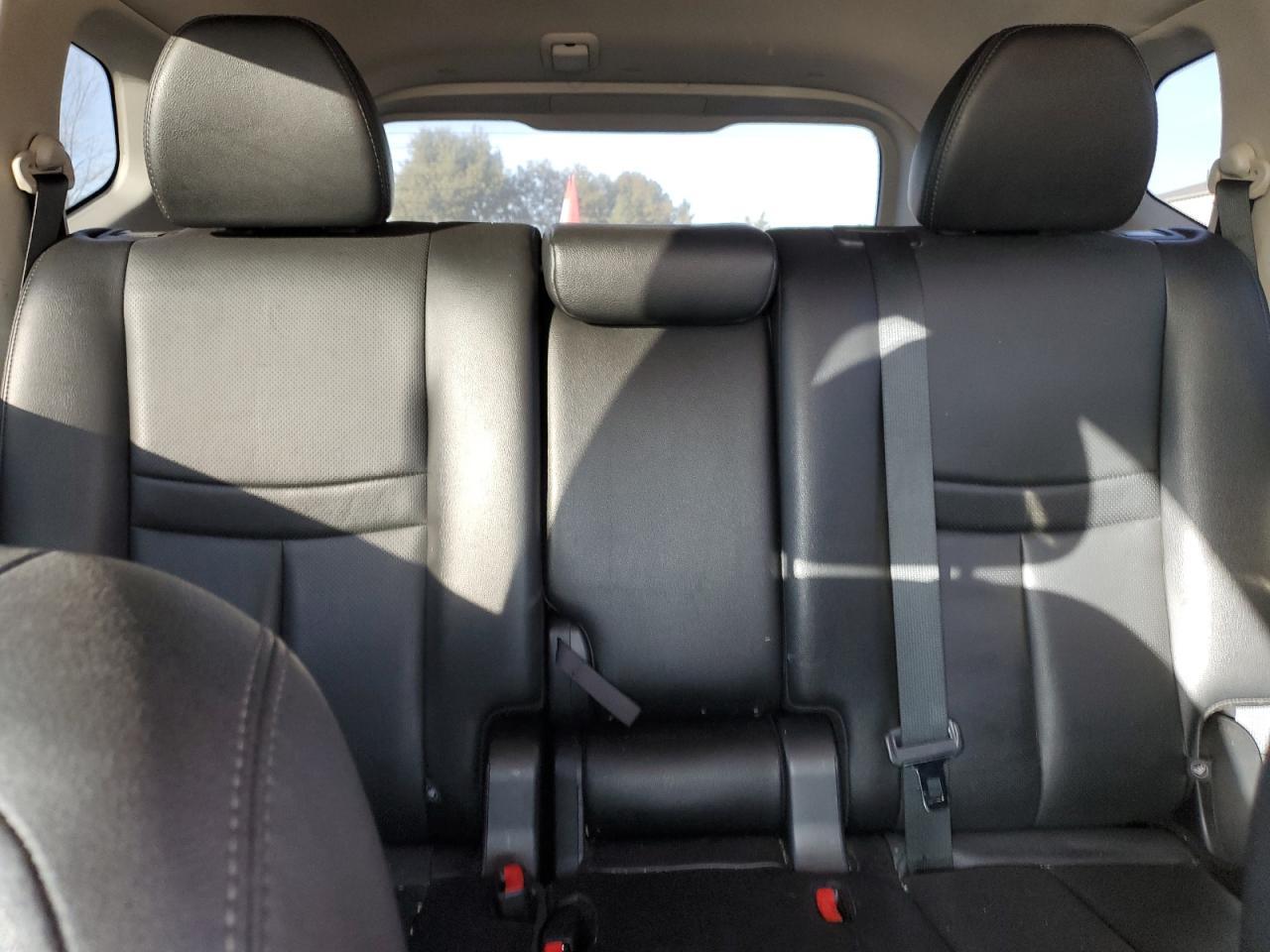 2016 NISSAN ROGUE