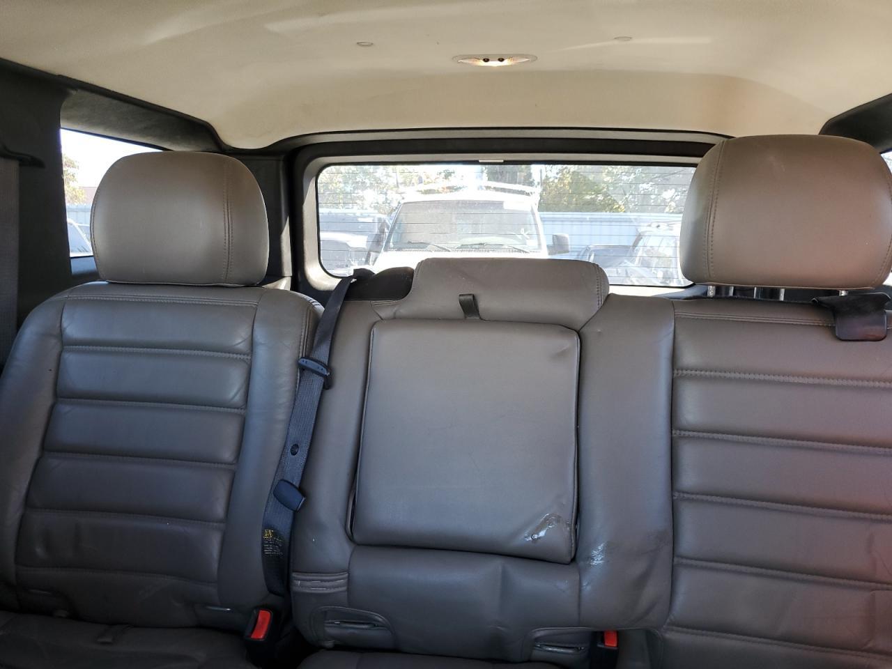 2005 HUMMER H2