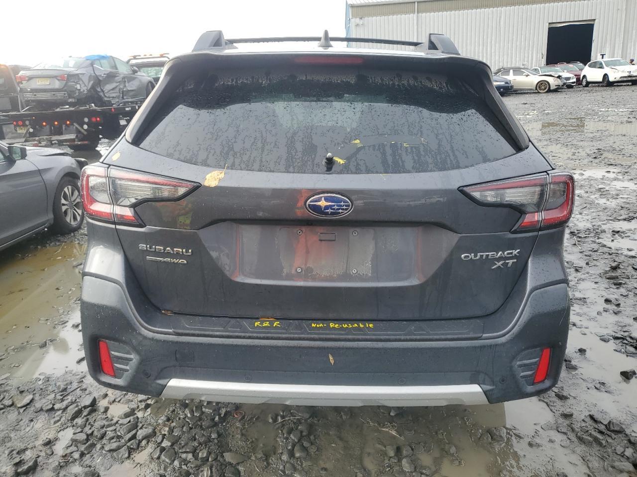 2020 SUBARU Outback