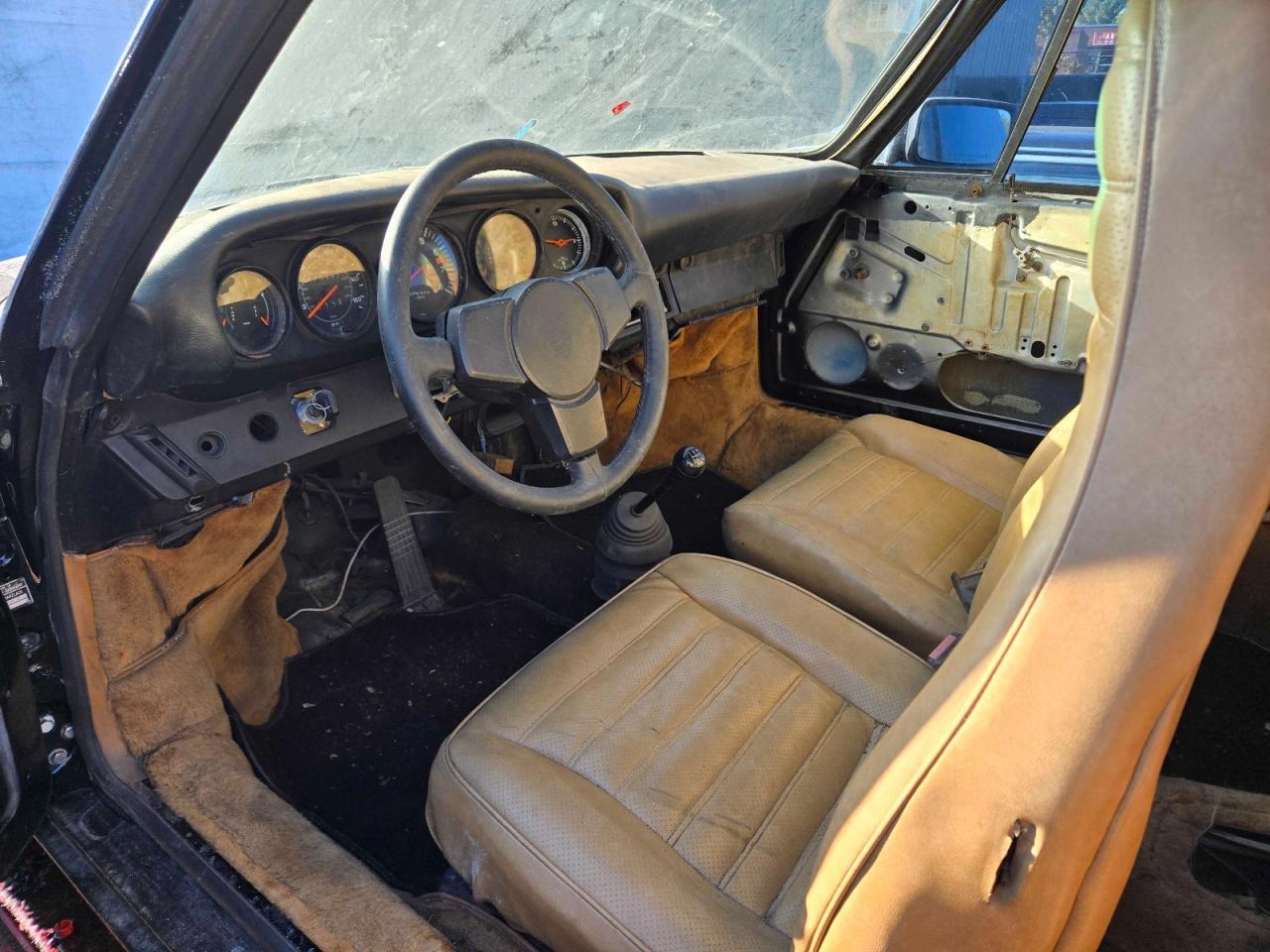 1976 PORSCHE 911