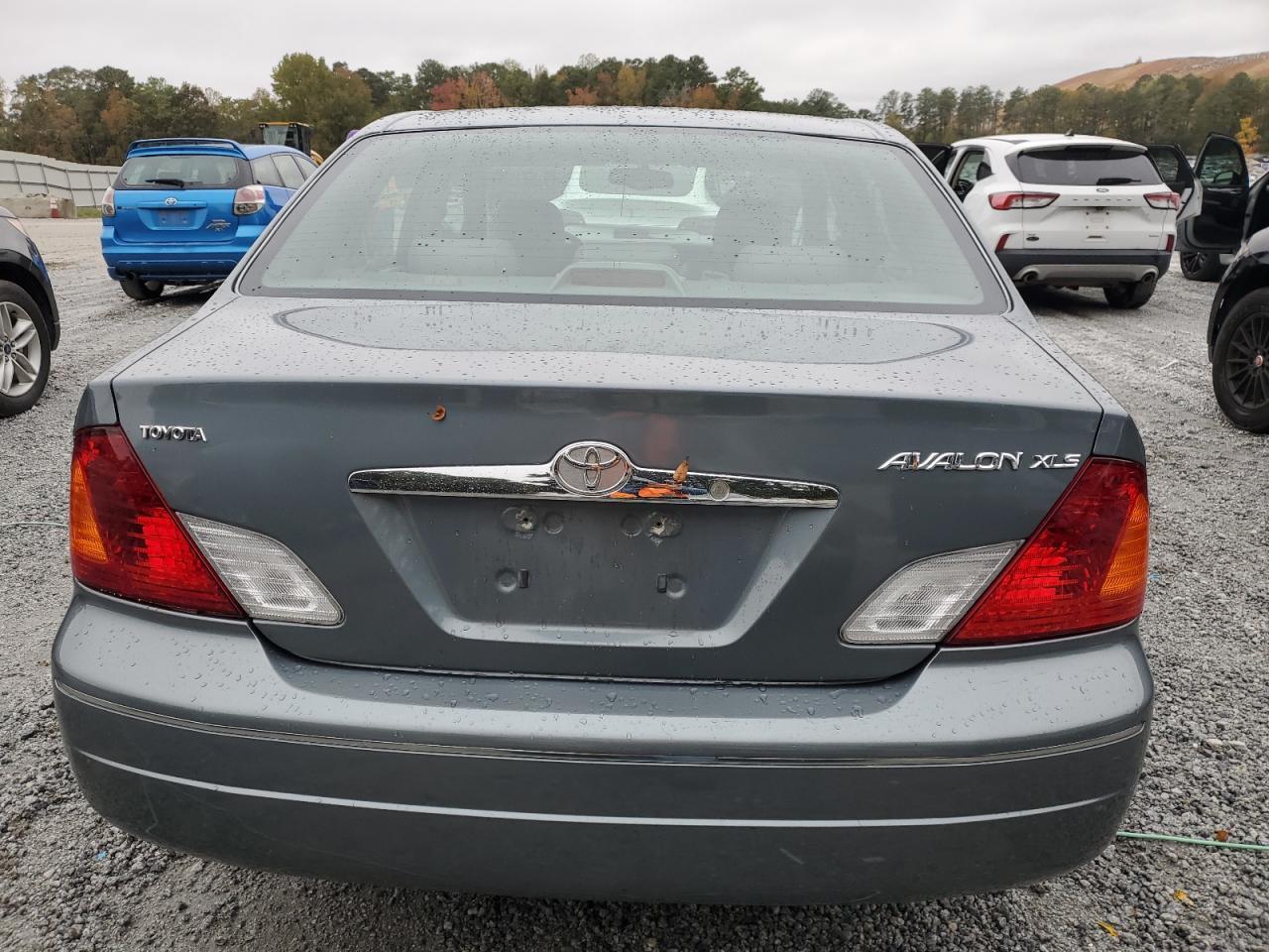 2001 TOYOTA Avalon