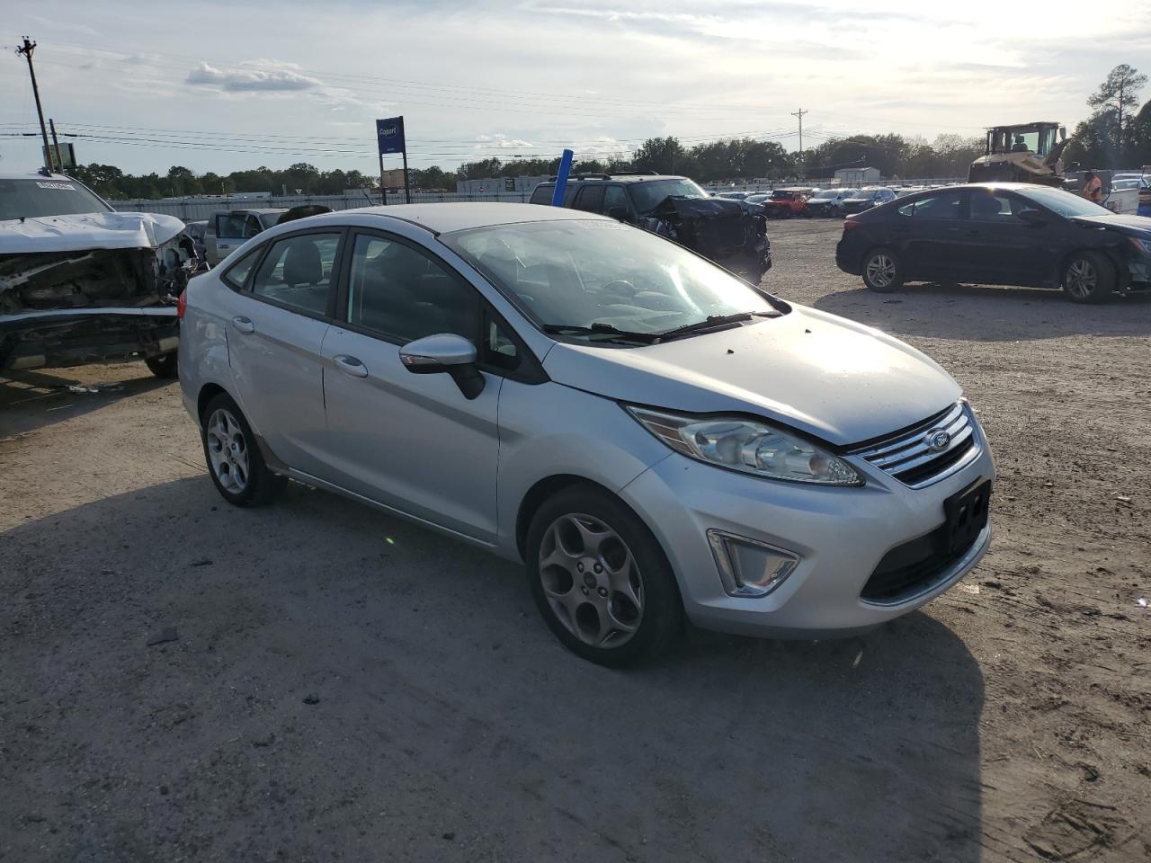 2012 FORD Fiesta