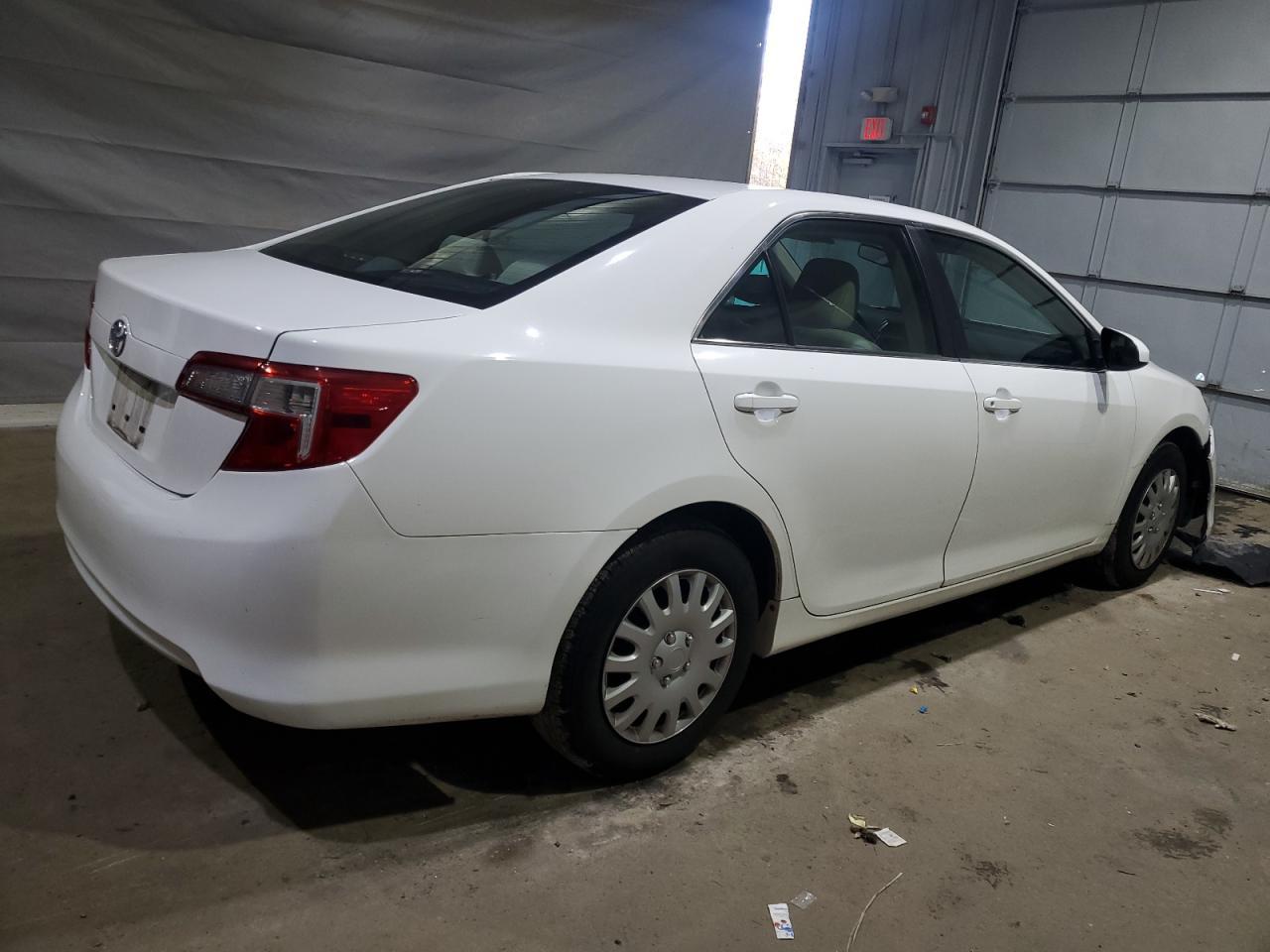 2014 TOYOTA CAMRY