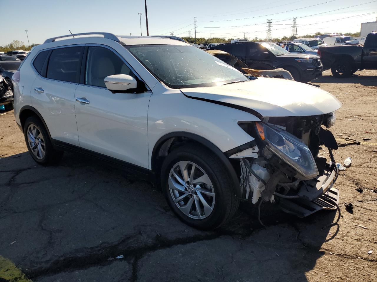 2014 NISSAN ROGUE