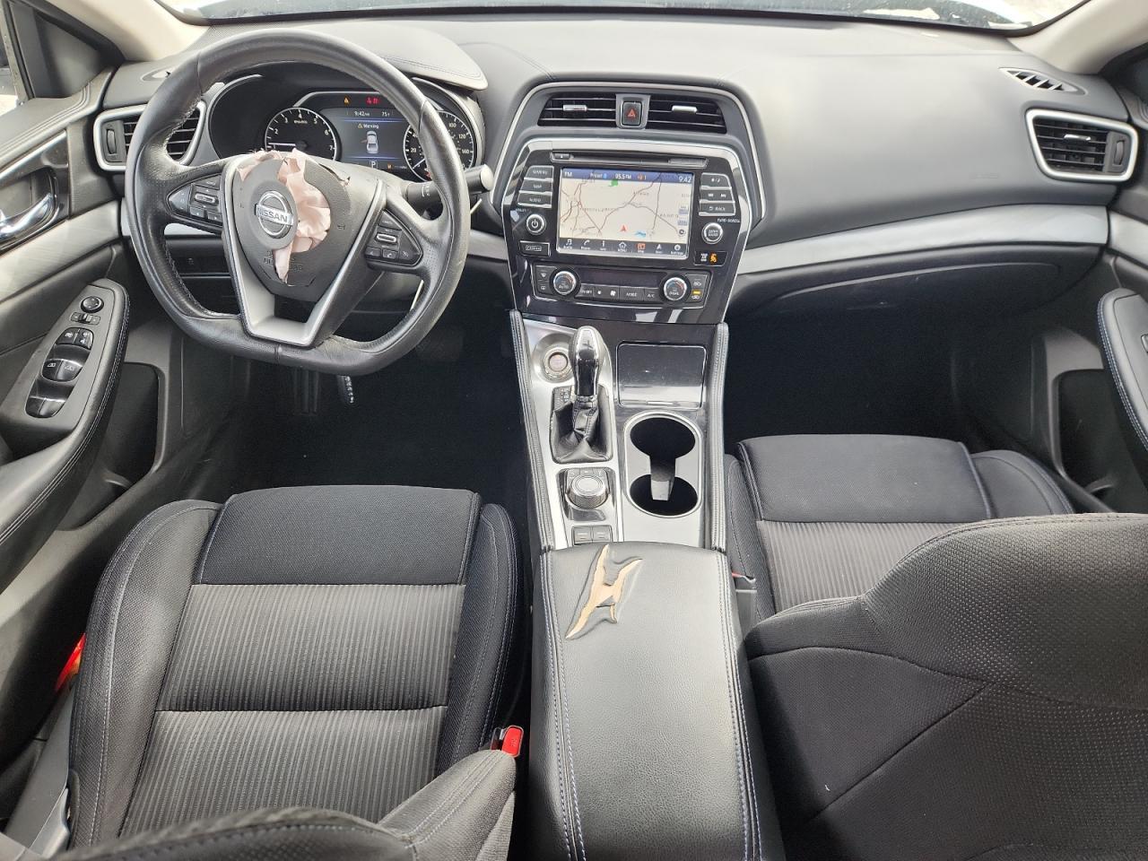 2017 NISSAN Maxima