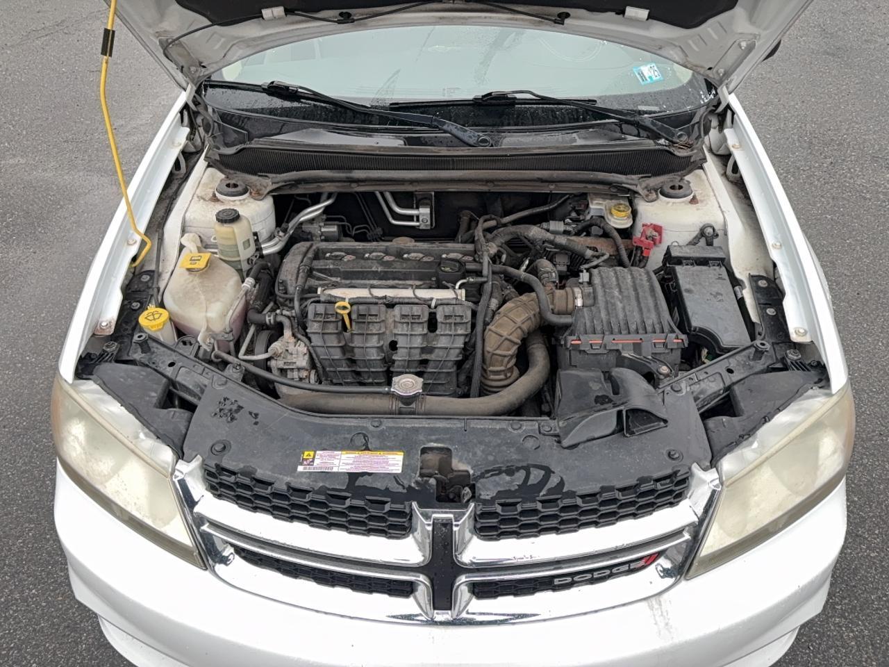 2013 DODGE Avenger