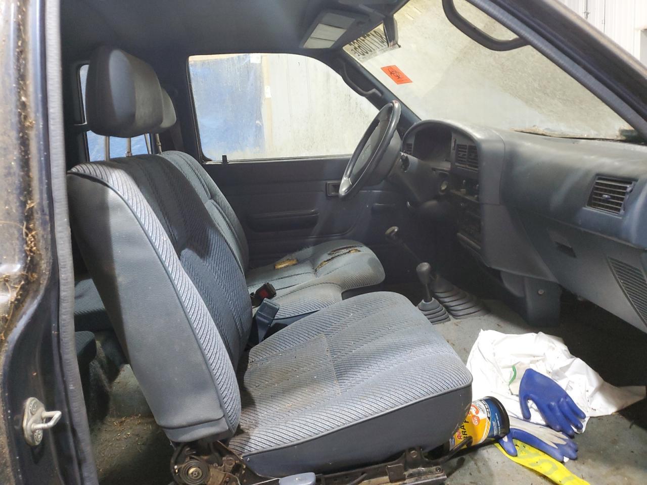 1995 TOYOTA Pickup